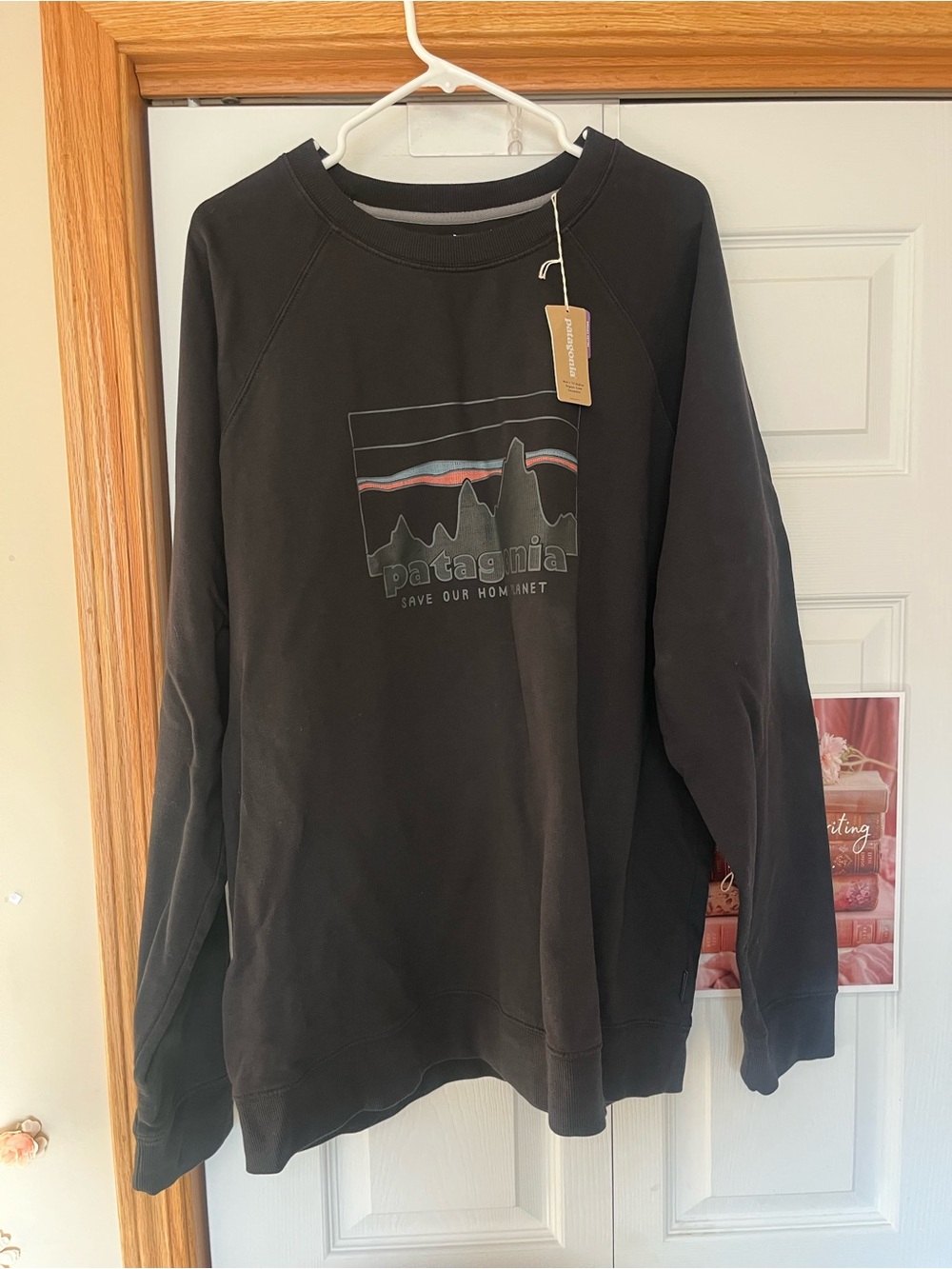 Patagonia Black Crewneck Sweatshirt with Subtle Multicolor Logo